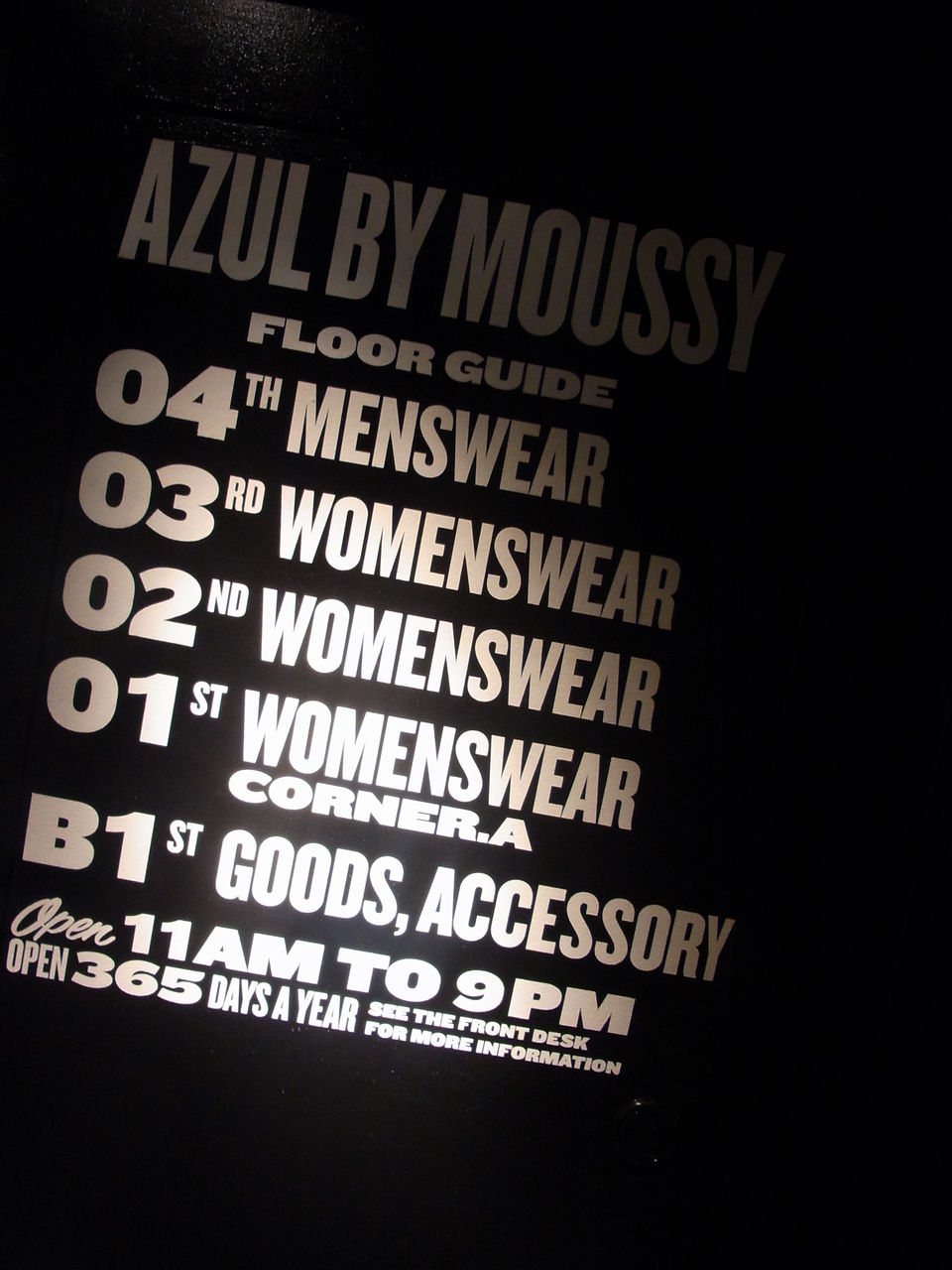 Azul By Moussy Shinjuku Open 矢吹 純のヤブログ 矢吹目線のグルメレポ キュレーター活動