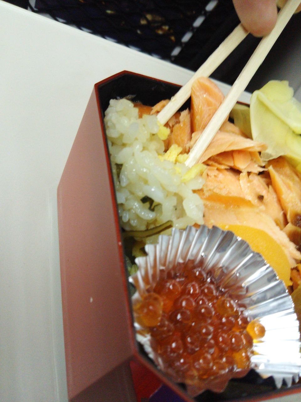上越妙高駅の駅弁 山崎屋 で さけめし 購入 車内で食す 上越飲み食い日記