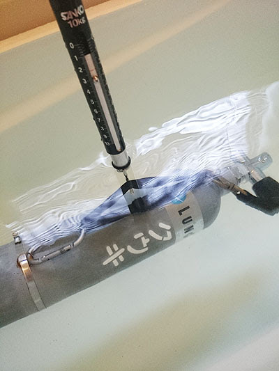 2.5L ¥á¥¿¥ê¥³¥ó¥¿¥ó¥¯¤Î¿åÃæ½ÅÎÌ