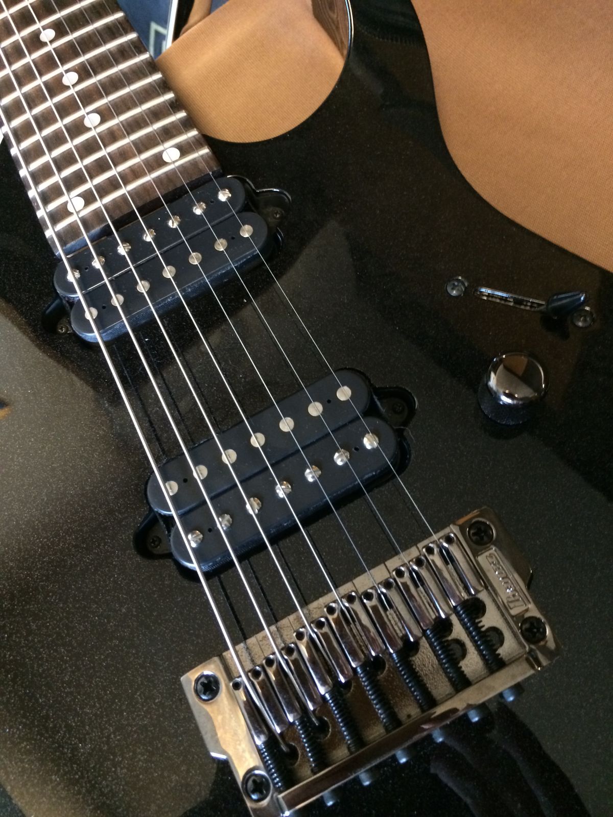 7弦ギターIbanez Prestige RG752FX-GKはチョー重低音