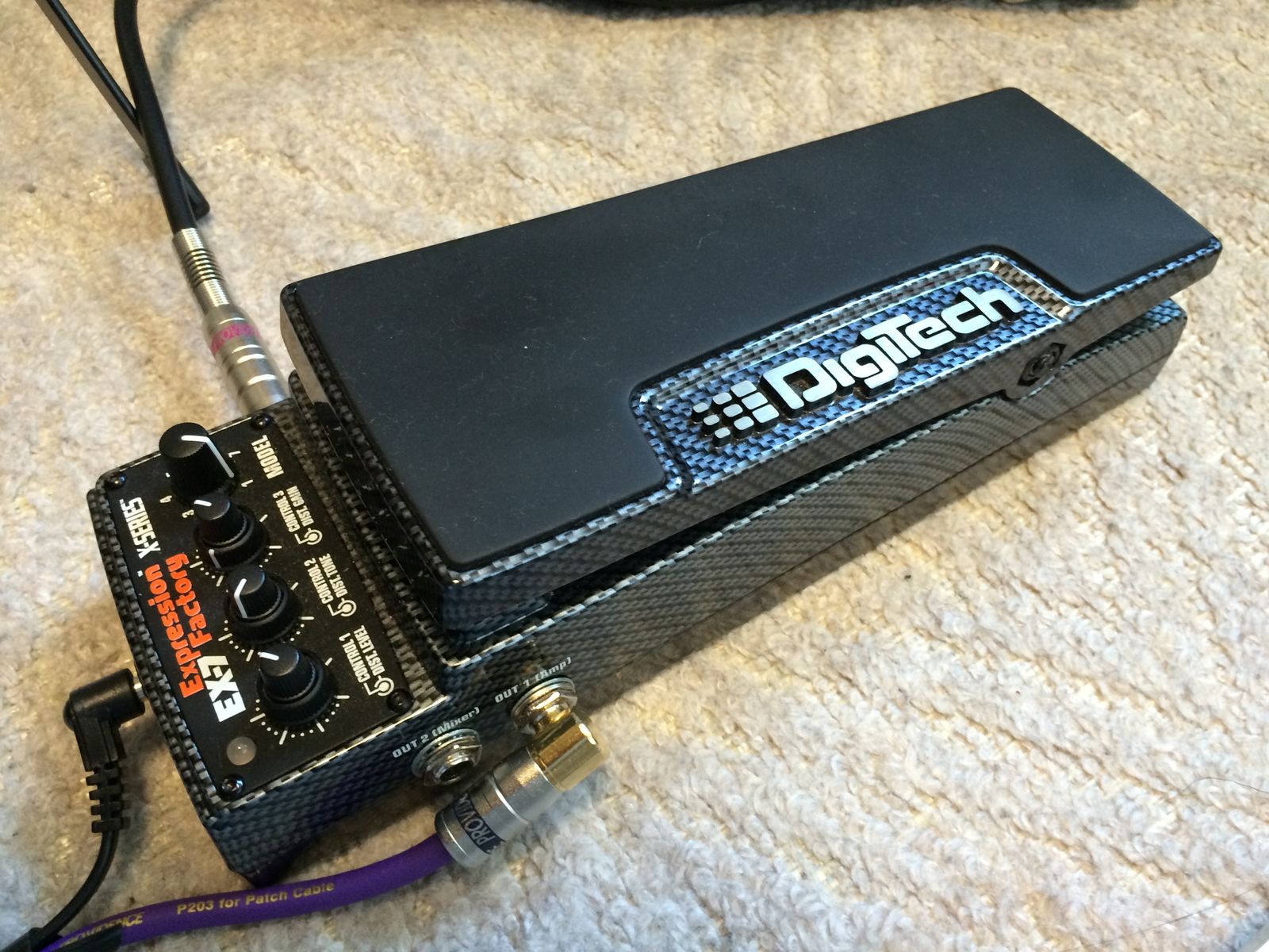 エフェクターボード諸事情 その2 : ジョニー・ギターウクレレ