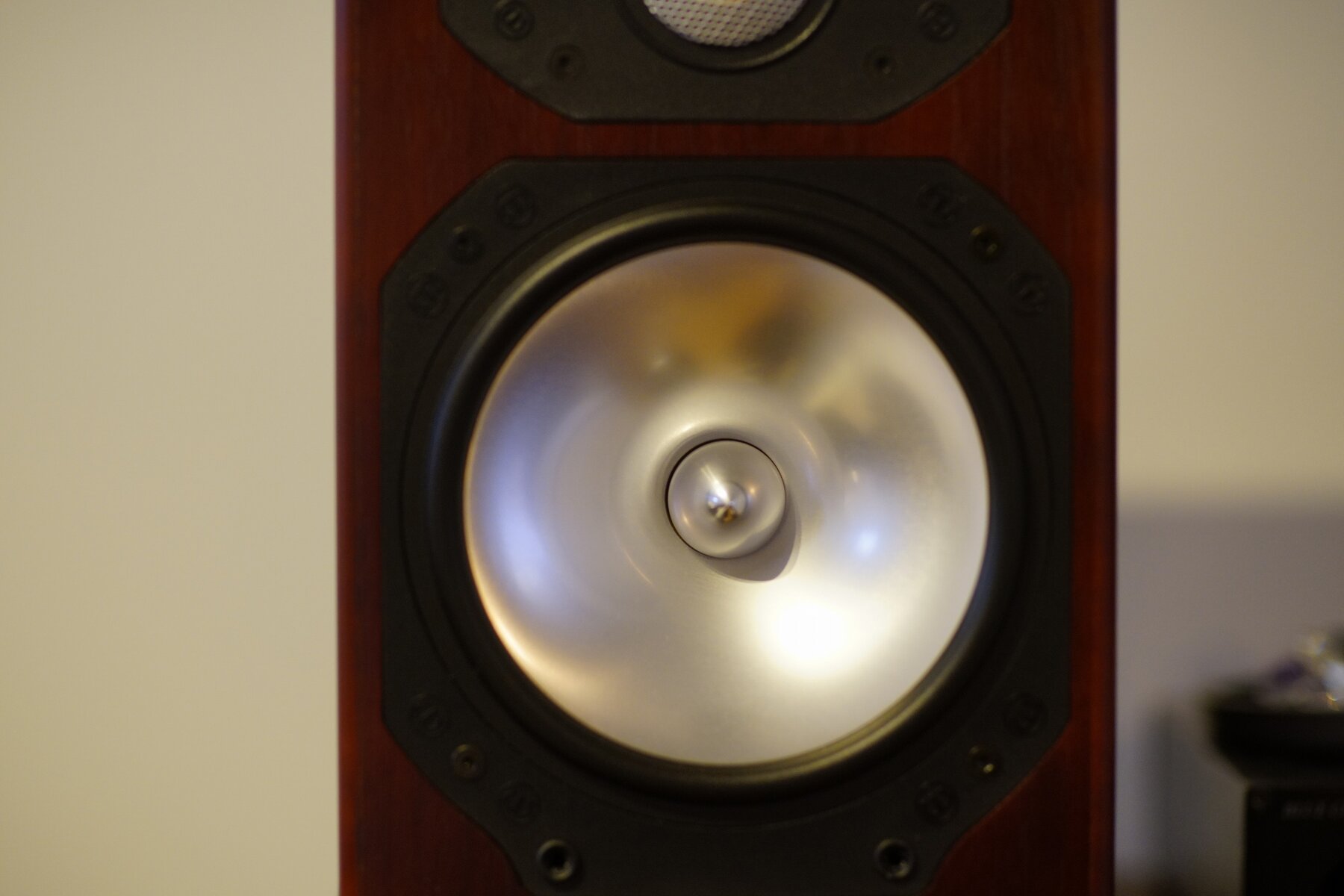 Monitor Audio Studio 5 II : On Age Audio