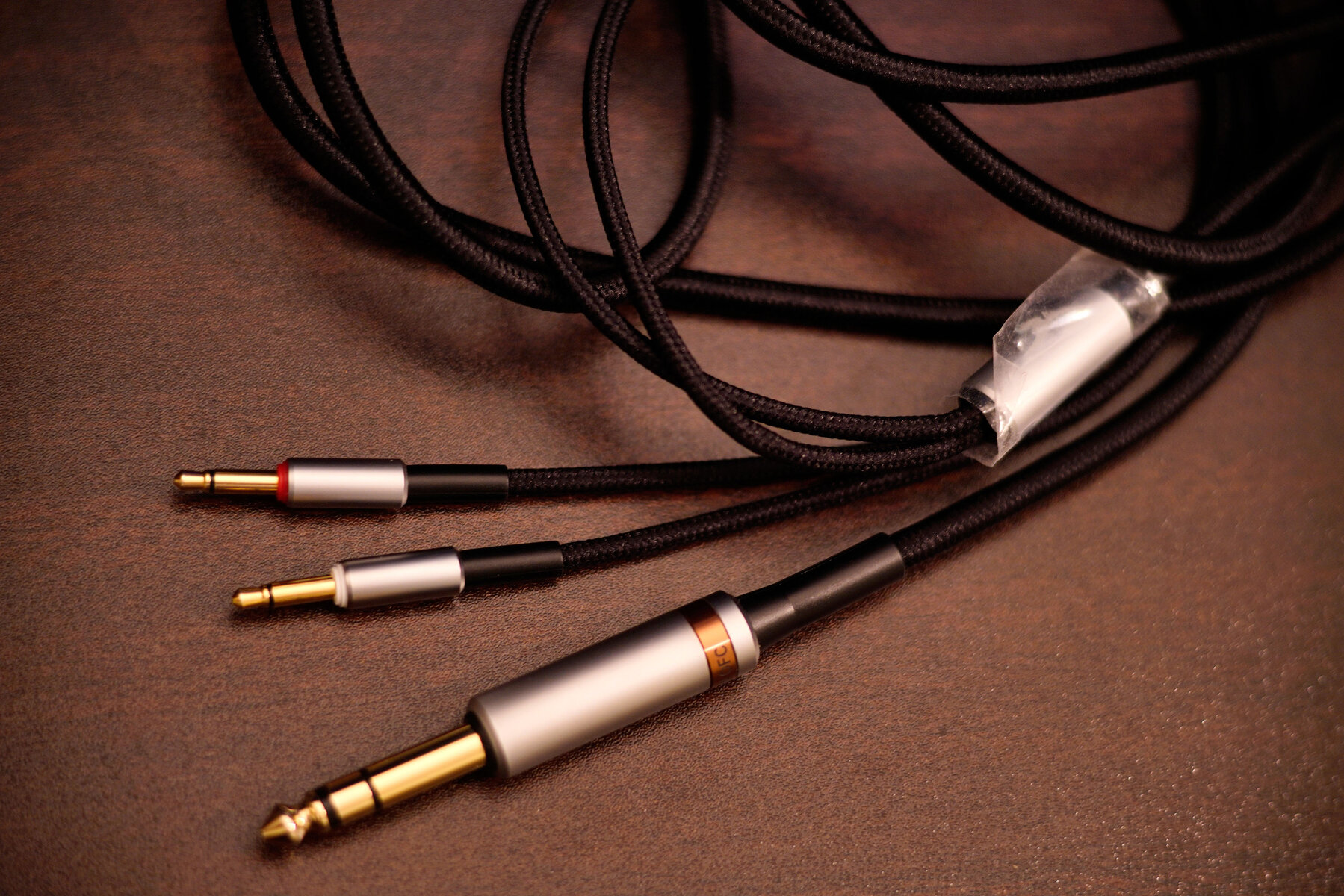 DENON AH-D5200 : On Age Audio DENON AH-D5200 : On Age Audio