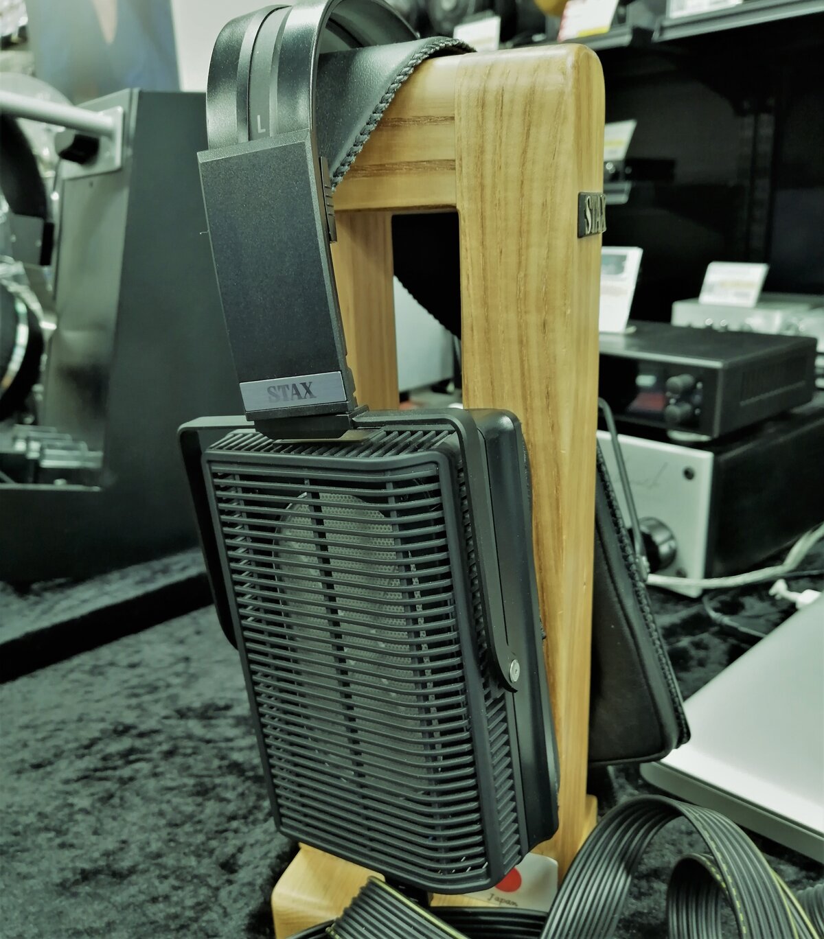 STAX イヤースピーカー導入記 : On Age Audio STAX イヤースピーカー導入記 : On Age Audio