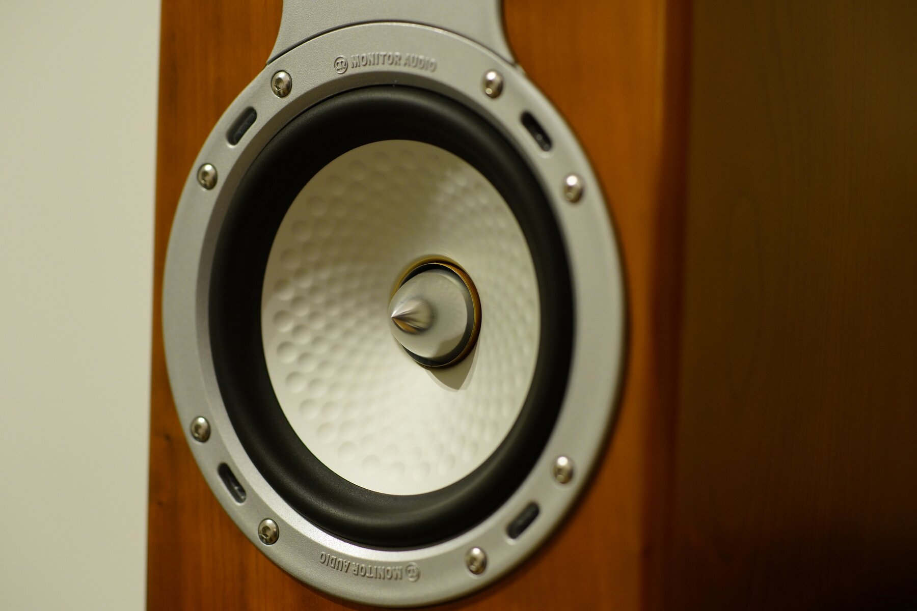 Monitor Audio Gold Signature 10 : On Age Audio