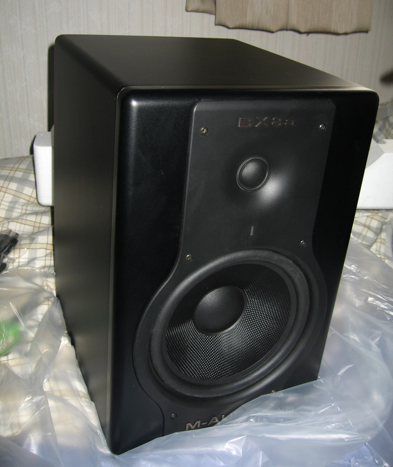M-AUDIO BX8a Deluxeスタジオモニタースピーカー 2台セット M-Audio Studiophile BX8a Deluxe | Sweetwater