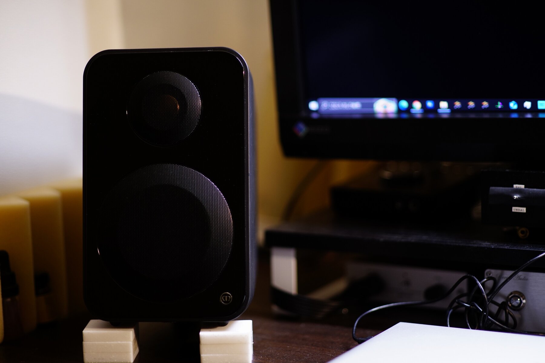Monitor Audio Vector V10 : On Age Audio Monitor Audio Vector V10 : On Age Audio