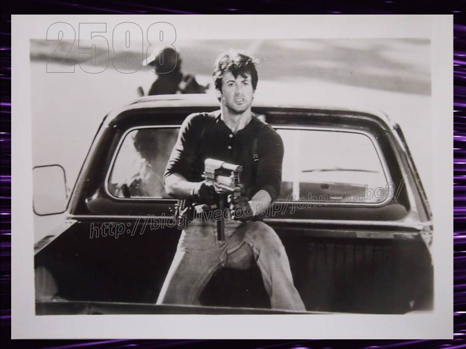 2598 コブラ 白黒スチル写真 ピックアップカーでマシンガンを発射するマリオン コブレッティ Sylvester Stallone S Memorabilia Blog シルベスター スタローンのメモラビリアブログ 2598 コブラ 白黒スチル写真 ピックアップカーでマシンガンを発射するマリオン コブレッティ Sylvester Stallone S Memorabilia Blog シルベスター スタローンのメモラビリアブログ