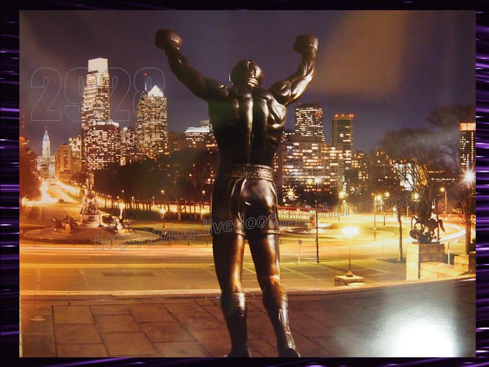 2928 フィラデルフィアの街を見下ろすロッキーの銅像スチル写真 Sylvester Stallone S Memorabilia Blog シルベスター スタローンのメモラビリアブログ 2928 フィラデルフィアの街を見下ろすロッキーの銅像スチル写真 Sylvester Stallone S Memorabilia Blog シルベスター スタローンのメモラビリアブログ