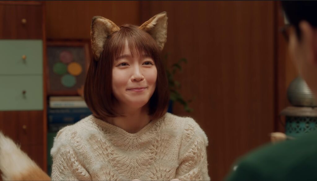 吉岡里帆　白ビキニ 