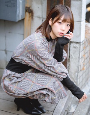 002