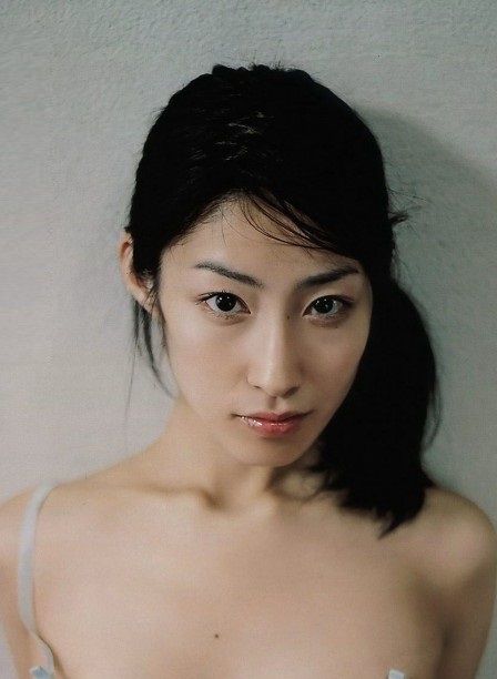 佐藤寛子　裸 