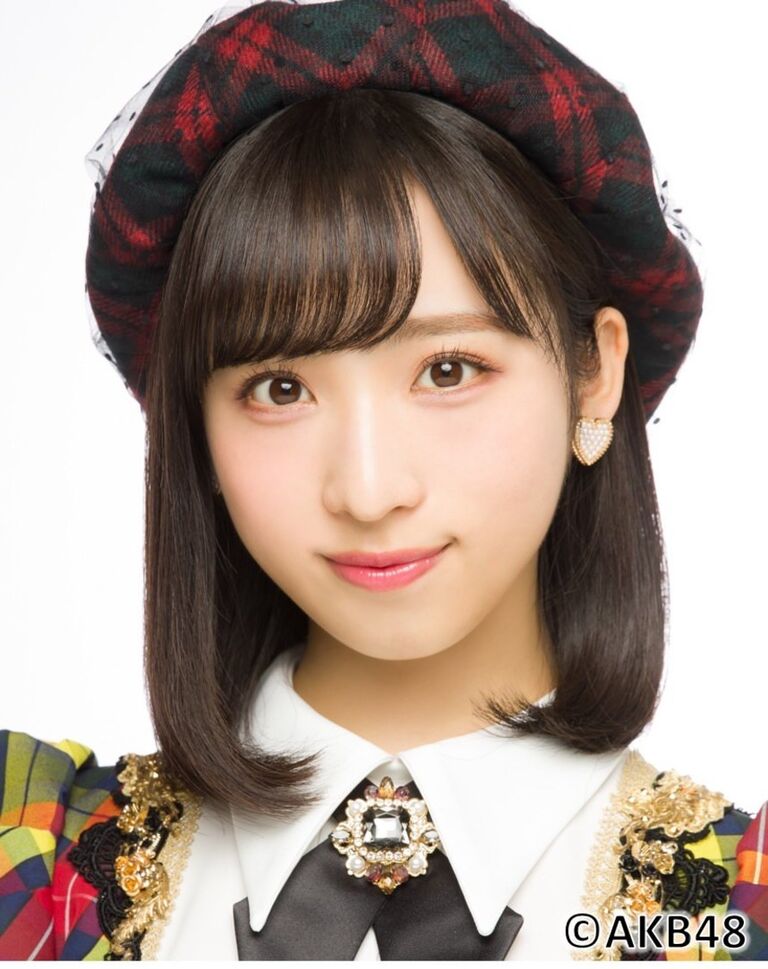 AKB48【小栗有以】サン、もりまんスパッツ!ヨガ講師は元乃木坂46の