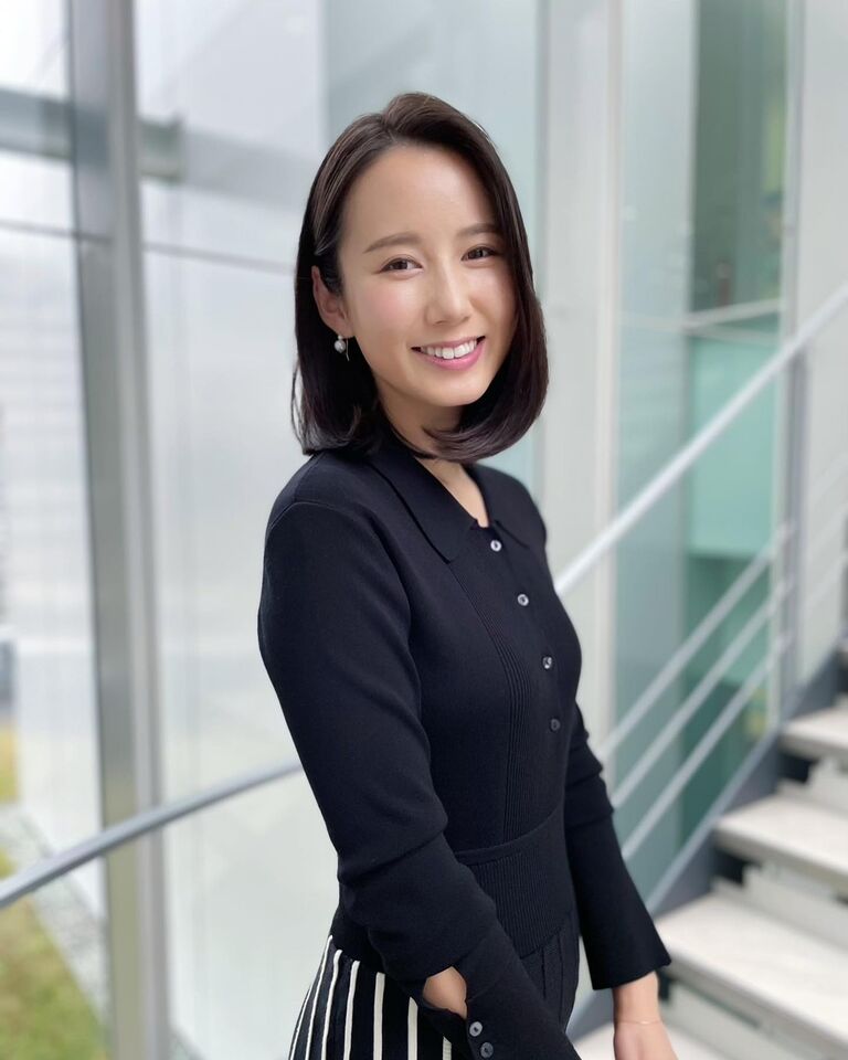 56+ 女子 アナ お宝 画像 45 女子アナ【森川夕貴】サン、生放送パンチラ寸前!強風でスカートまくれ上がってしまう : 今日のパトロール日誌