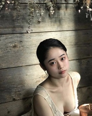 046