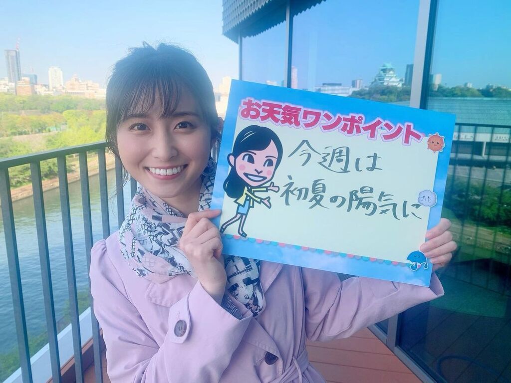 タイトスカート白モリマン 