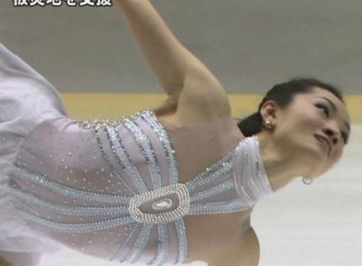 荒川静香乳首 