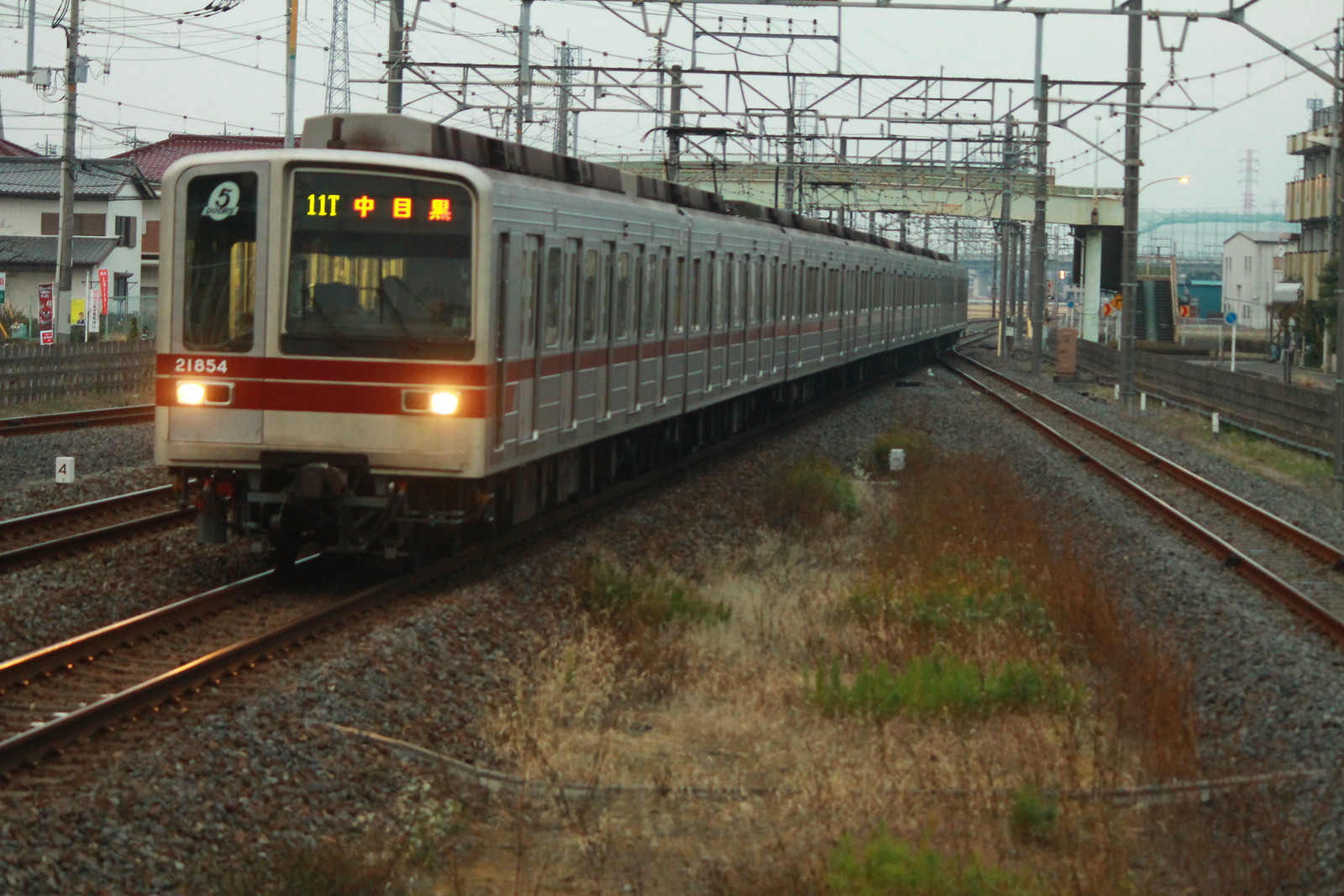 あらかわ交通ノート 赤い円を描く新車 東武系についに乗車