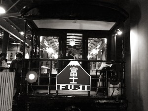 23D55028-2947-41EC-9992-DD52A88BF290