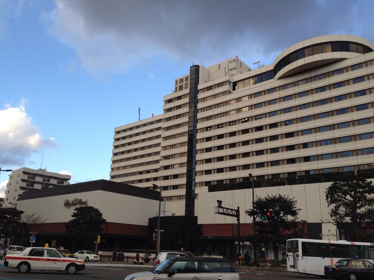 ホテルニューオータニ博多 福岡市中央区渡辺通 フリー乗車券の旅 公共施設 ホテルニューオータニ博多 福岡市中央区渡辺通 フリー乗車券の旅 公共施設