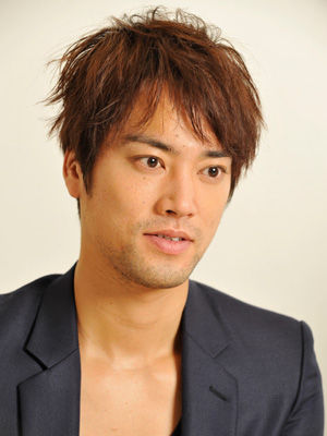 桐谷健太 本名 性格