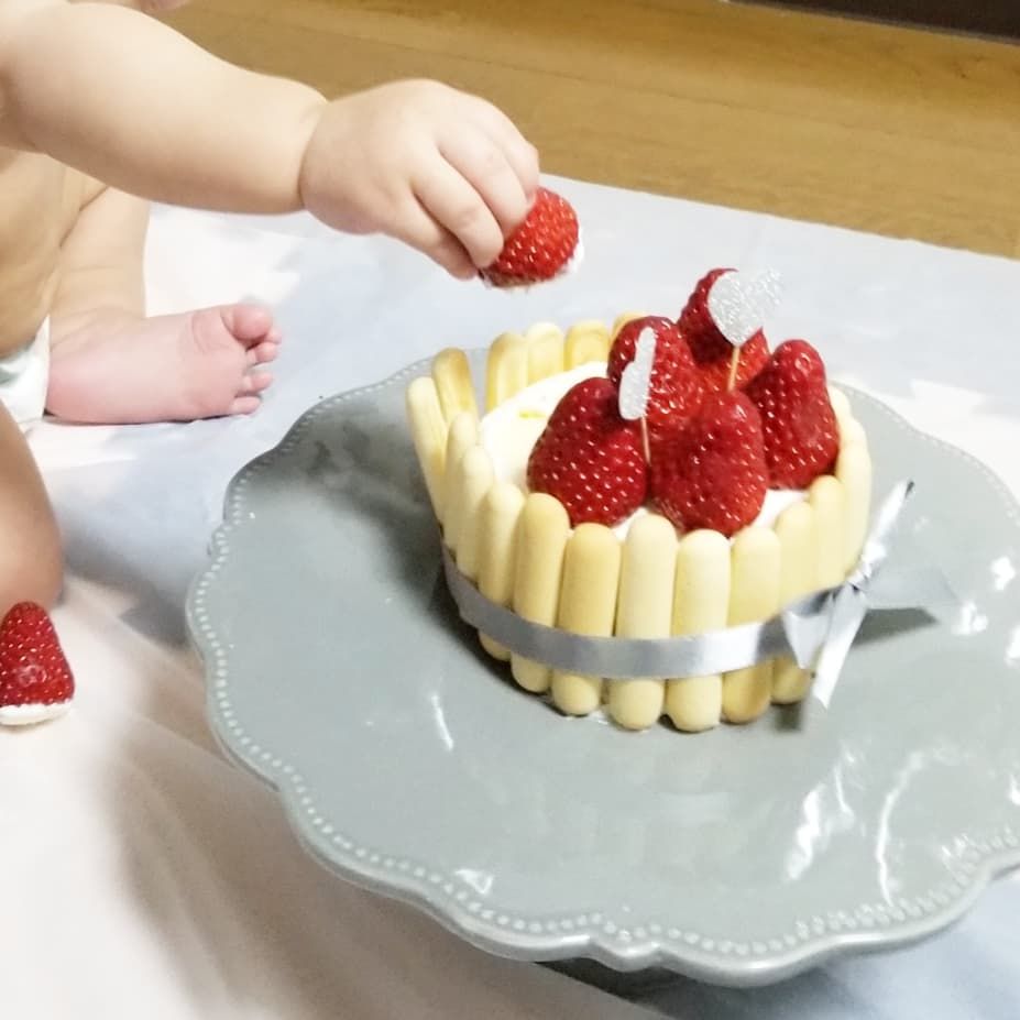 イベント 娘一歳の誕生日 スマッシュケーキに挑戦 Jolielog