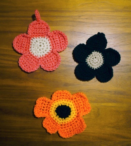 お花のアクリルたわし ウニッコ風も作ってみた おうちごはんとおかしとねこ Powered By ライブドアブログ お花のアクリルたわし ウニッコ風も作ってみた おうちごはんとおかしとねこ Powered By ライブドアブログ