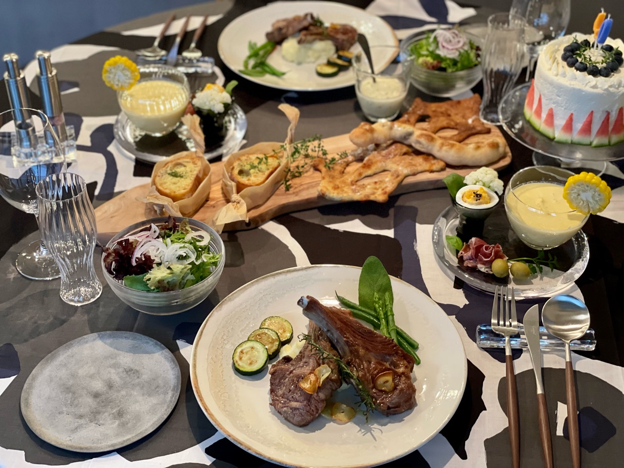 りすのお誕生日に便乗のご馳走夜ごはんと 遅れてごめんのだんなさまの誕生日ケーキ おうちごはんとおかしとねこ Powered By ライブドアブログ りすのお誕生日に便乗のご馳走夜ごはんと 遅れてごめんのだんなさまの誕生日ケーキ おうちごはんとおかしとねこ Powered By ライブドアブログ