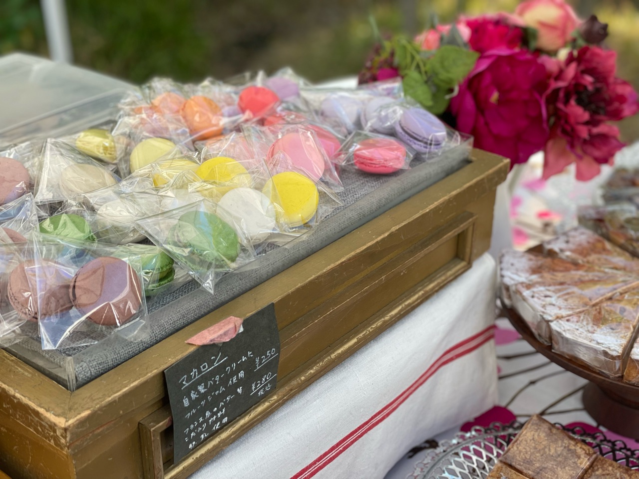 ミナペルホネンの新しい柄「forest diamond」のクッションカバーが