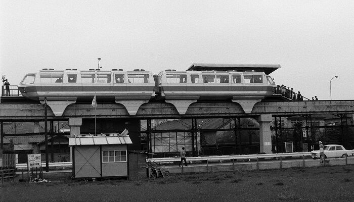 小田急電鉄、向ヶ丘遊園モノレールの開業から廃止まで : モハ