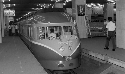 1966-08　ビール電車　P6291520