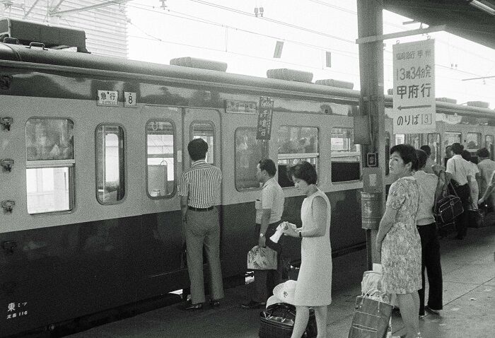 夏は海、昭和40年代の夏ダイヤ : モハメイドペーパーの 何が出て