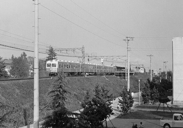 昭和38年、京王帝都電鉄井の頭線 : モハメイドペーパーの 何が出てくるか2