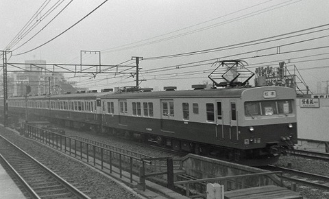 P4273729