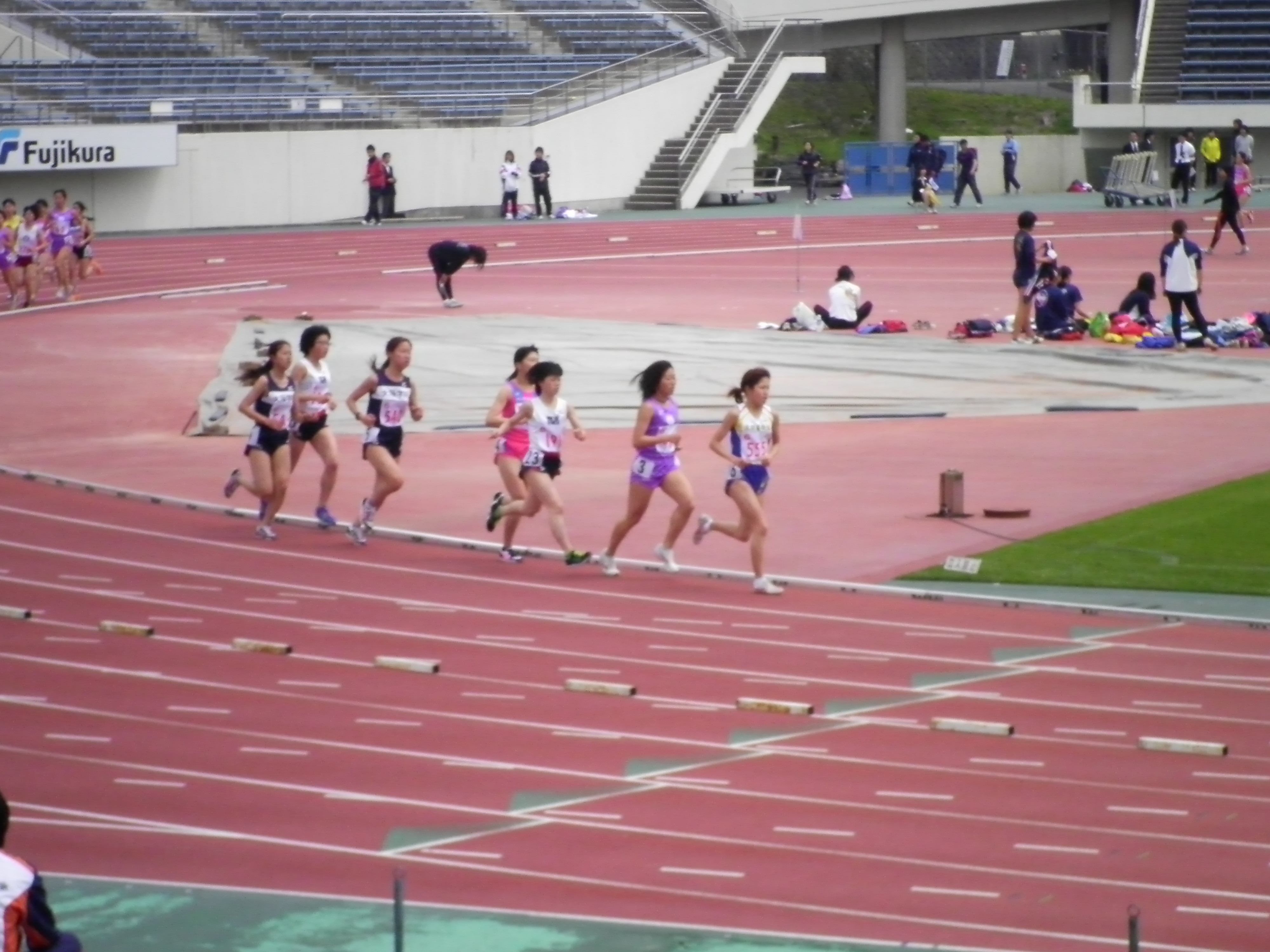 大阪インカレ 1日目 結果報告 大阪芸術大学 女子駅伝部のブログ