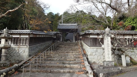 30日、清普寺(山門)