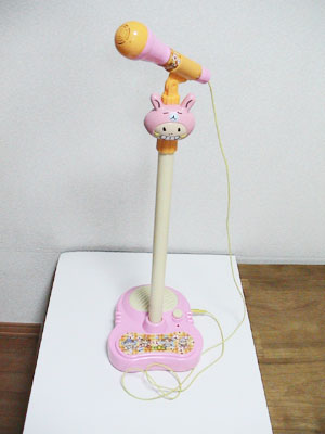 歌って踊って 私はアイドル わが家 の おもちゃ ばこ
