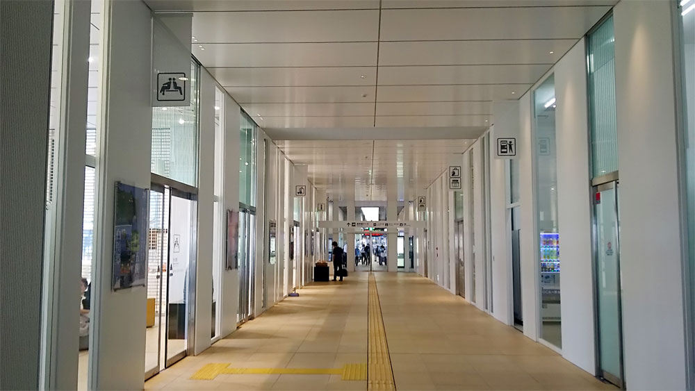 なんとかしてくれ な新高岡駅問題 旅の途中から Our Story Goes On