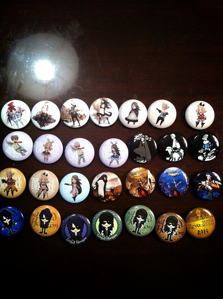 Revo Linked BRAVELY DEFAULT Concert缶バッジ