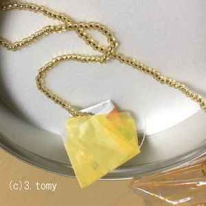(c)3.tomy