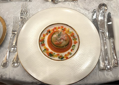 ～ズワイ蟹と魚介のユール　ピペラードに小野菜を散りばめて～