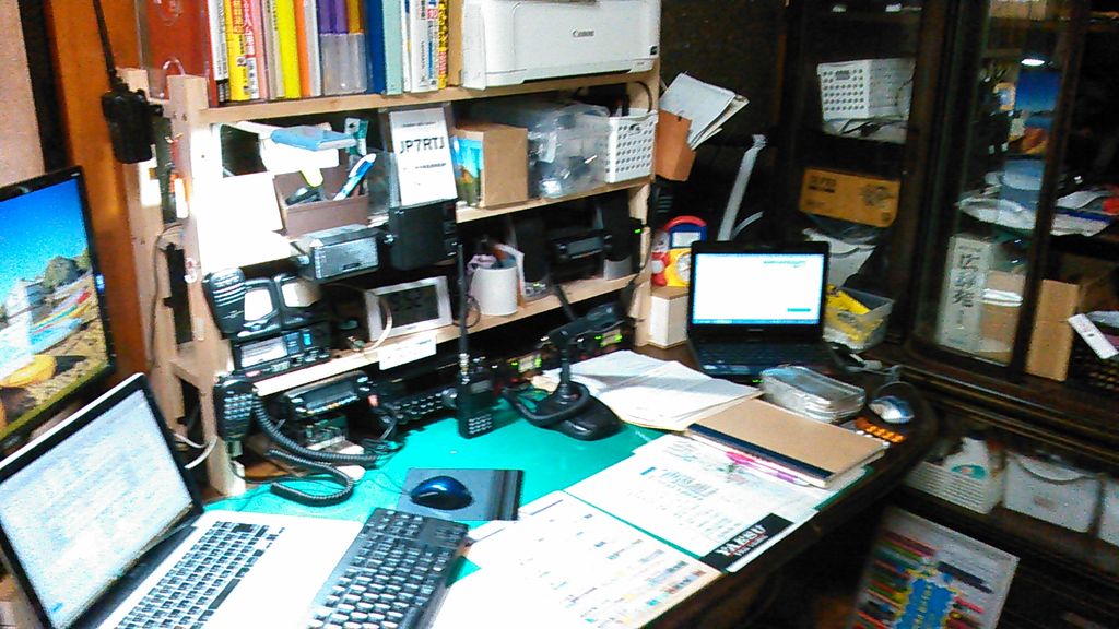 シャックの紹介 : JP7RTJのアマチュア無線業務日誌