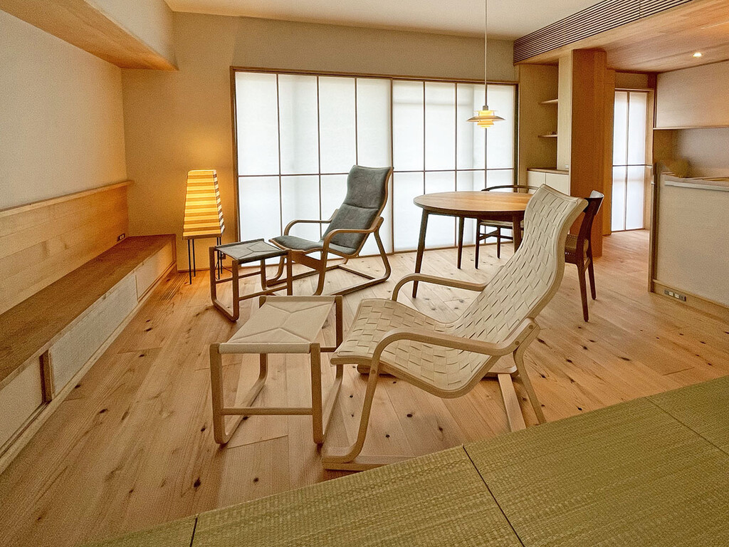 展示品■齋藤製作所■Ondaハイバックチェア＆オットマン■村澤一晃■ブナ材■ 展示品□齋藤製作所□Ondaハイバックチェア＆オットマン□村澤