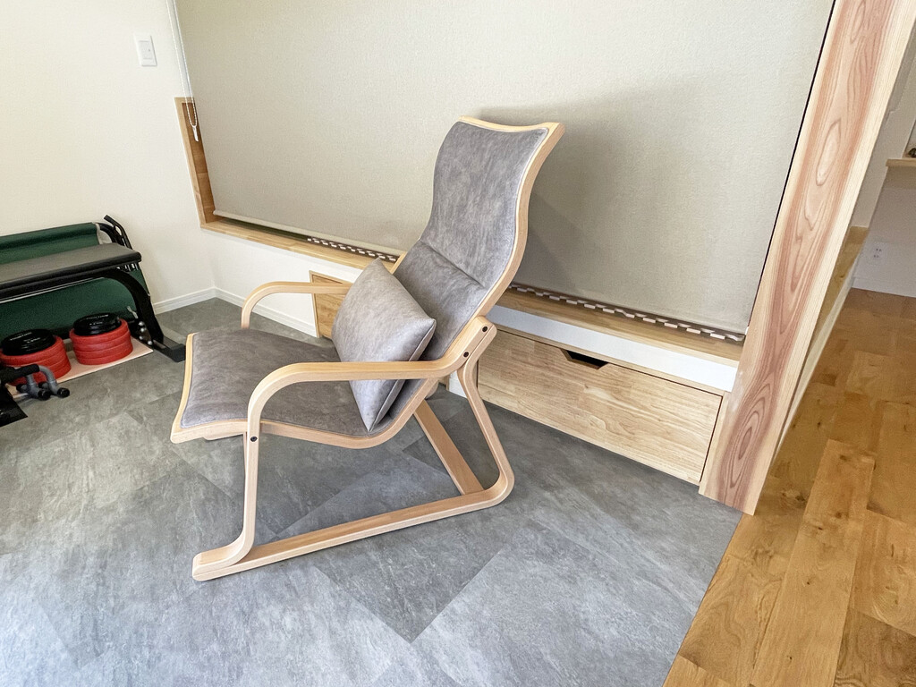 展示品■齋藤製作所■Ondaハイバックチェア＆オットマン■村澤一晃■ブナ材■ 展示品□齋藤製作所□Ondaハイバックチェア＆オットマン□村澤一晃□