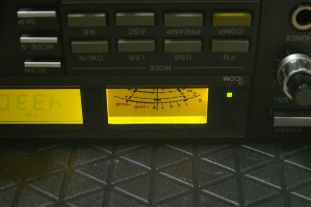 値下げしました!!!　ICOM　IC-375  　FT-8にも対応してます。 フロント強打によるシャシー変形、エンコーダーも破損！」IC-375