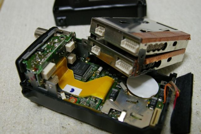 ICOM、IC-W2.アマチュア無線機 ICOM IC-W2 144-430Mhz DUAL-BANDの通販 by どんべえ's shop｜ラクマ