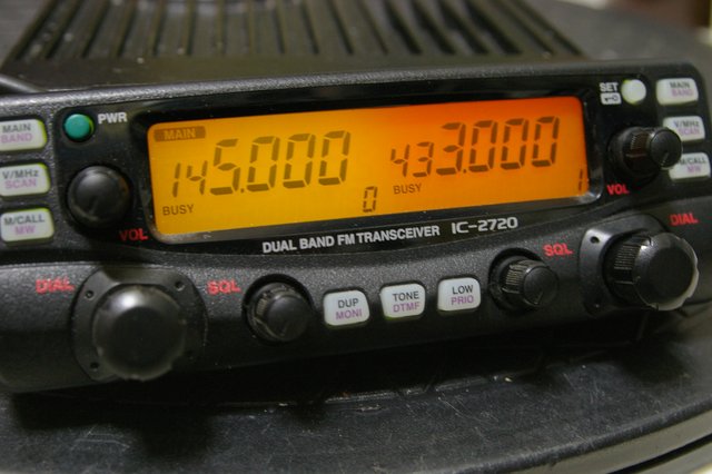 無線機　ic-2720