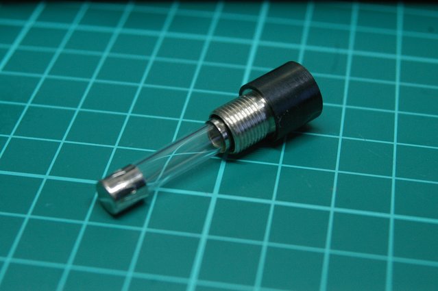 C7100 FT-8100 IC-3N IC-R1 処分のため現状品 C7100 FT-8100 IC-3N IC-R1 処分のため現状品