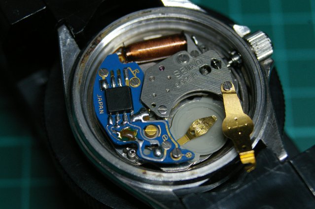 電池ガンジャンクセット(まだ使うと思う) G-shock電池交換！SR927Wを2個搭載したGA-400GBを自分で交換して