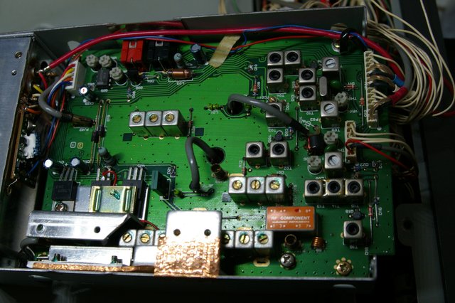 YAESU TRG-7700　HF帯受信機　通電確認済み　難有り YAESU TRG-7700 HF帯受信機 通電確認済み 難有り YAESU TRG-7700 HF帯